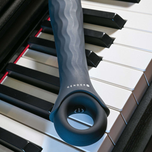 Evolved Gender X Powerhouse - powerful vibrator with handle ring (12 modes)