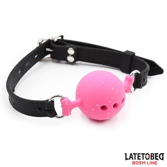 LATETOBED BDSM LINE - Rozā elpojošs silikona mutes aizbāznis (4 cm)