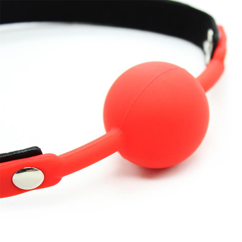 LATETOBED BDSM LINE - Silicone Mouth Gag Black with Red 4 cm