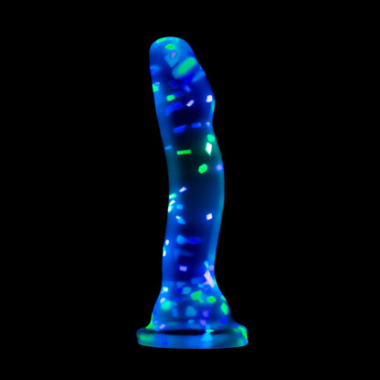 Tumsā spīdošs silikona dildo ar piesūcekni 19 cm - Blush Neo Glow in the Dark